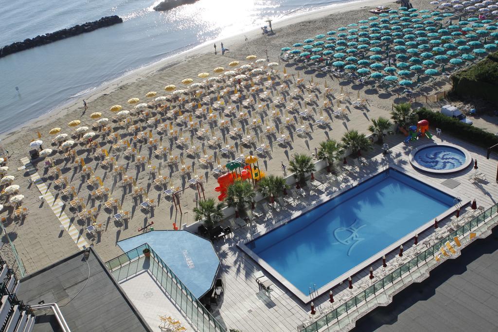 Club Esse Mediterraneo Montesilvano Luaran gambar
