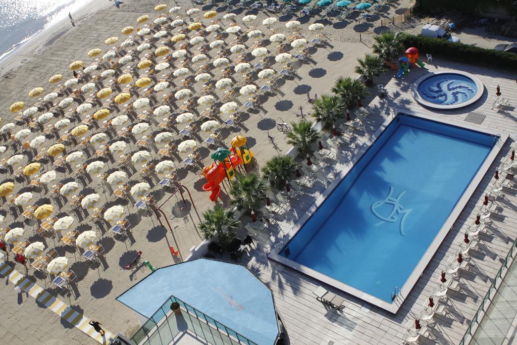 Club Esse Mediterraneo Montesilvano Luaran gambar